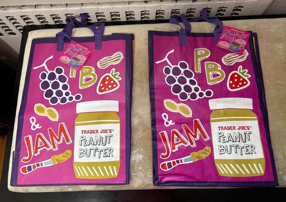 Trader Joe’s NEW Peanut Butter & Jam / Mac & Cheese Reusable Tote Set Of 2
